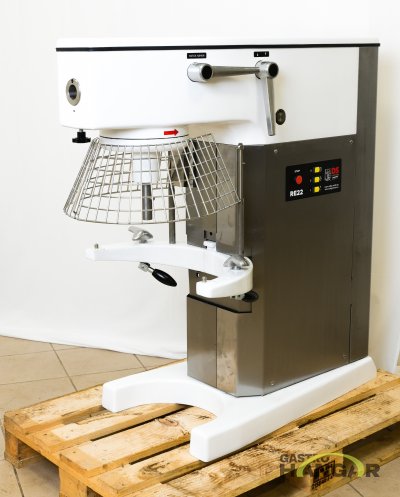 Robot Alba RE22 po generálnej oprave